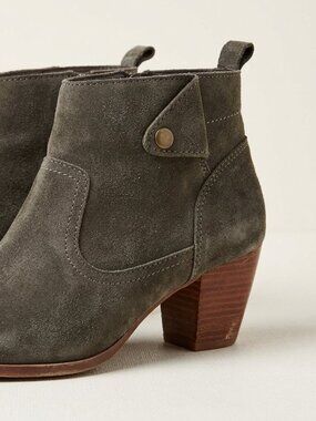 Diba Sophia Dark Grey Genuine Suede Ankle Booties - Size 11